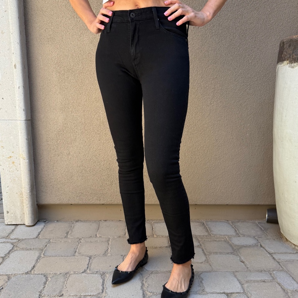 AG Jeans: The Farrah Skinny Ankle Size 25R Black